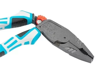 Плоскогубцы с изогнутой головой, комбинированные, трехкомпонентные рукоятки, 200 мм GROSS 16985 купить в Екатеринбурге