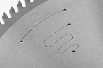 Пильный диск по дереву 305 x 30 x 96Т GROSS 73346 купить в Екатеринбурге