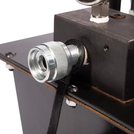 Насосная гидравлическая станция КВТ ПМЭ-7100 объем маслобака 10.0 л (230 В/50 Гц) (91798) купить в Екатеринбурге