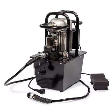 Насосная гидравлическая станция КВТ ПМЭ-7100У объем маслобака 10.0 л с удержанием (230 В/50 Гц) (91799) купить в Екатеринбурге