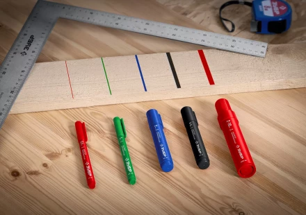 ЗУБР МП-300К красный, 2-5 мм, клиновидный перманентный маркер (06323-3) купить в Екатеринбурге