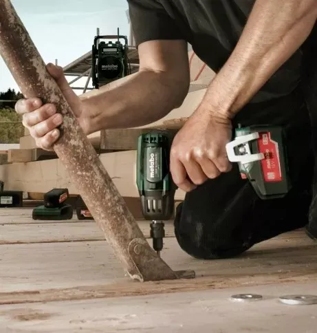 Гайковерт аккумуляторный Metabo SSW 18 LTX 400 купить в Екатеринбурге