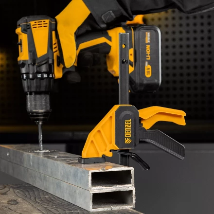 Струбцина F-образная Denzel, быстрозажимная, 150 х 55 мм, усиленный нейлоновый корпус, 20501 купить в Екатеринбурге