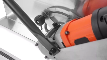 Электрический резчик MESSER BL600 с бесщеточным двигателем (с направляющей шиной) купить в Екатеринбурге