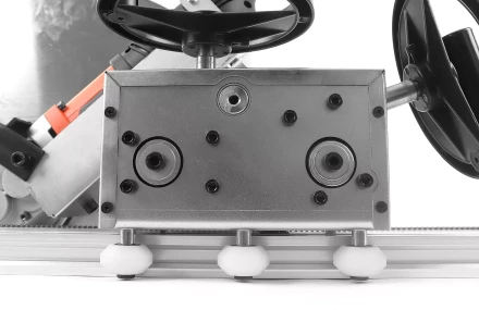 Электрический резчик MESSER BL600 с бесщеточным двигателем (с направляющей шиной) купить в Екатеринбурге