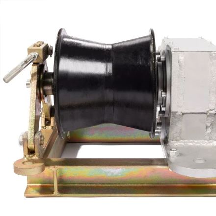 Лебедка тяговая автономная КВТ ЛТА-8 с бензиновым приводом, 8 т (92357) купить в Екатеринбурге