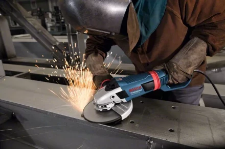 Шлифмашина BOSCH УШМ GWS 26 - 230 LVI купить в Екатеринбурге