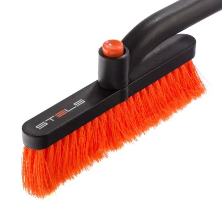 Щетка-сметка для снега со скребком телескопическая поворотная голова 690-910 мм Stels 55307 купить в Екатеринбурге