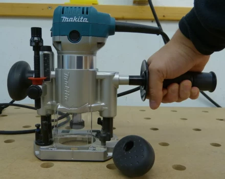 Фрезер Makita RT0700CX2 купить в Екатеринбурге