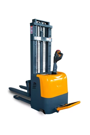 Штабелер самоходный 2,0 т 3,5 м XILIN CDD20K-EN 24/165 В/Ач (с платформой) 1045743 купить в Екатеринбурге