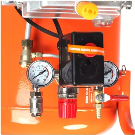 Компрессор масляный поршневой прямой привод PATRIOT EURO 50-260K набор KIT 5B купить в Екатеринбурге