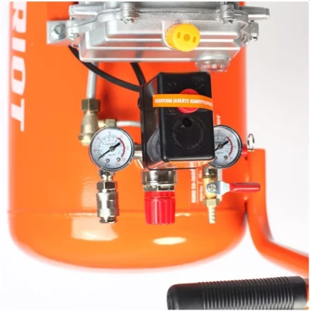 Компрессор масляный поршневой прямой привод PATRIOT EURO 50-260K набор KIT 5B купить в Екатеринбурге