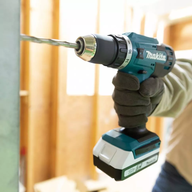 Аккумуляторная дрель-шуруповерт Makita HP488DWAE купить в Екатеринбурге