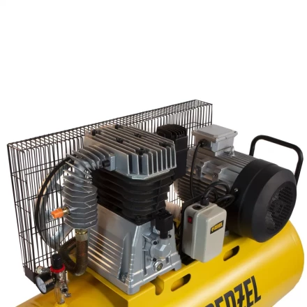 Компрессор воздушный, ременный привод BCI5500-T/270, 5.5 кВт, 270 литров, 850 л/мин Denzel 58129 купить в Екатеринбурге