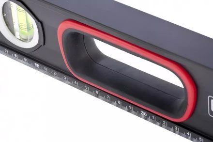 Уровень алюминиевый усиленный 1000 мм MATRIX 2 компонентные рукоятки артикул 34363 купить в Екатеринбурге