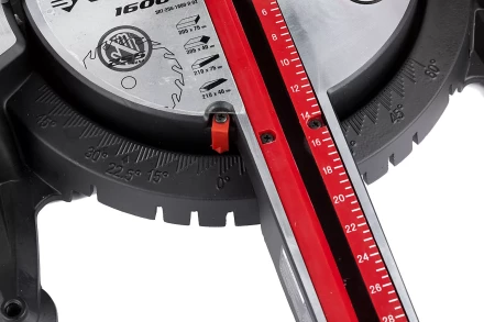 Пила торцовочная ЗУБР &quot;МАСТЕР&quot;, сдвижная голова, 255 мм, 4800 об/мин, 1600 Вт ЗПТ-255-1600-Л-02 купить в Екатеринбурге