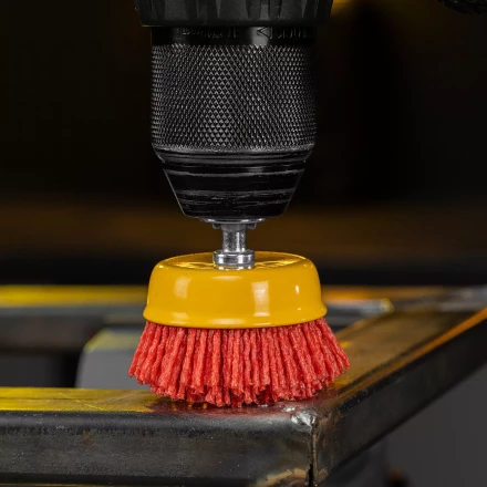 Щетка для дрели Denzel, 65 мм, Чашка, со шпилькой, нейлоновая щетина, 74435 купить в Екатеринбурге