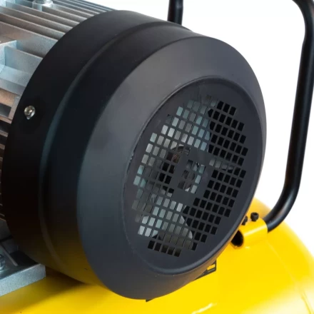 Компрессор воздушный BCI3000-T/200, ременный привод , 3.0 кВт, 200 литров, 530 л/мин Denzel 58119 купить в Екатеринбурге